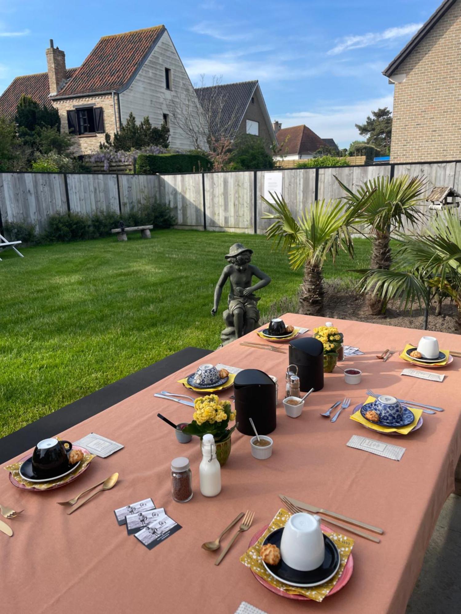 Couette-café Navy Coxyde